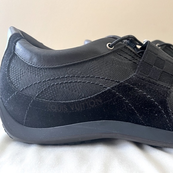 LOUIS VUITTON - Suede LV Sneaker - SIZE 9 - Picture 7 of 11